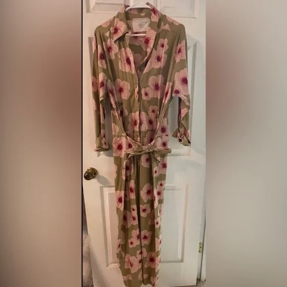 Acacia Palmer Jumpsuit in ISLET. - Picture 2 of 3